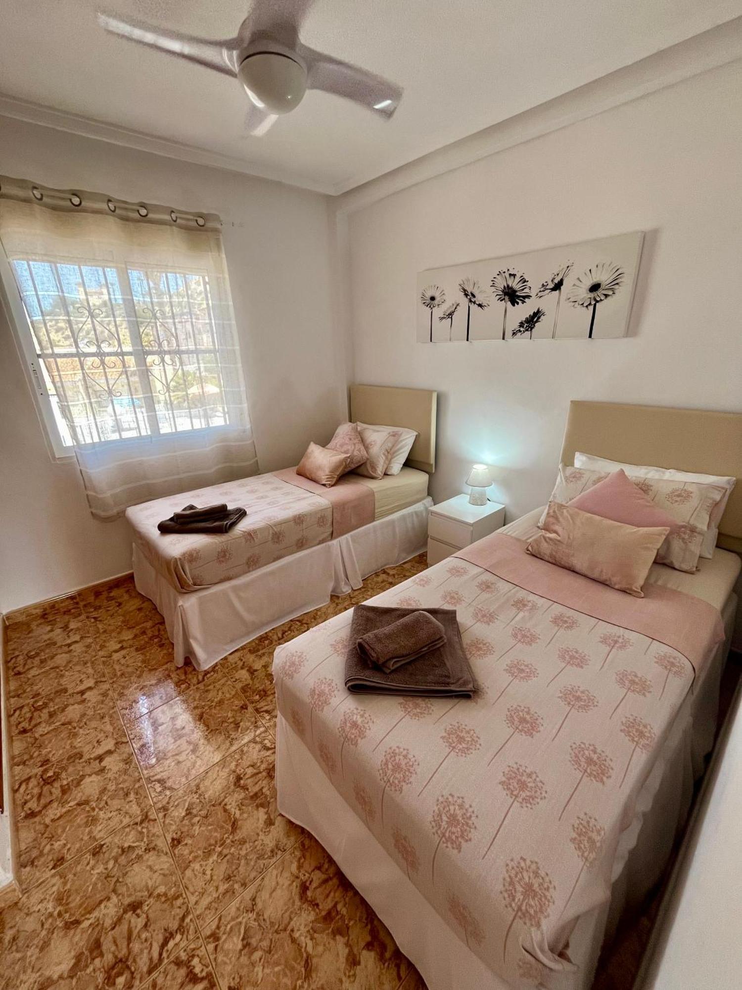 Tranquil Self Catering Golf Course Apartment Alicante Ngoại thất bức ảnh